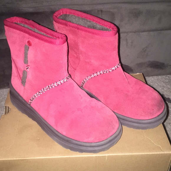 UGG Other - I ❤️ Uggs Red Short boot size 3